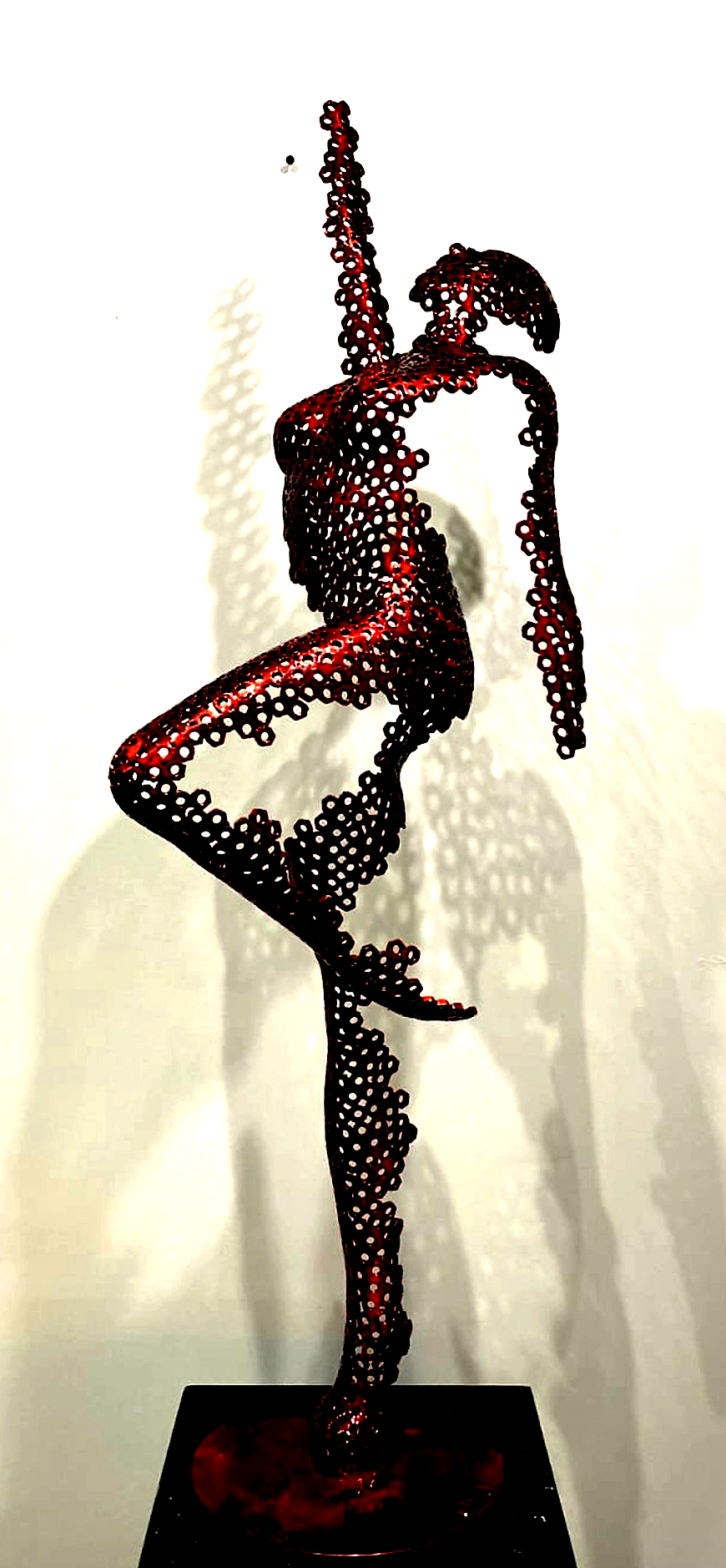 sculpture-en-acier-libertyred-by-vyki-1.png